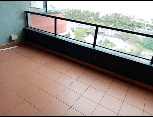 3 BEDROOM APARTMENT TO LET IN POINT WATERFRONT
